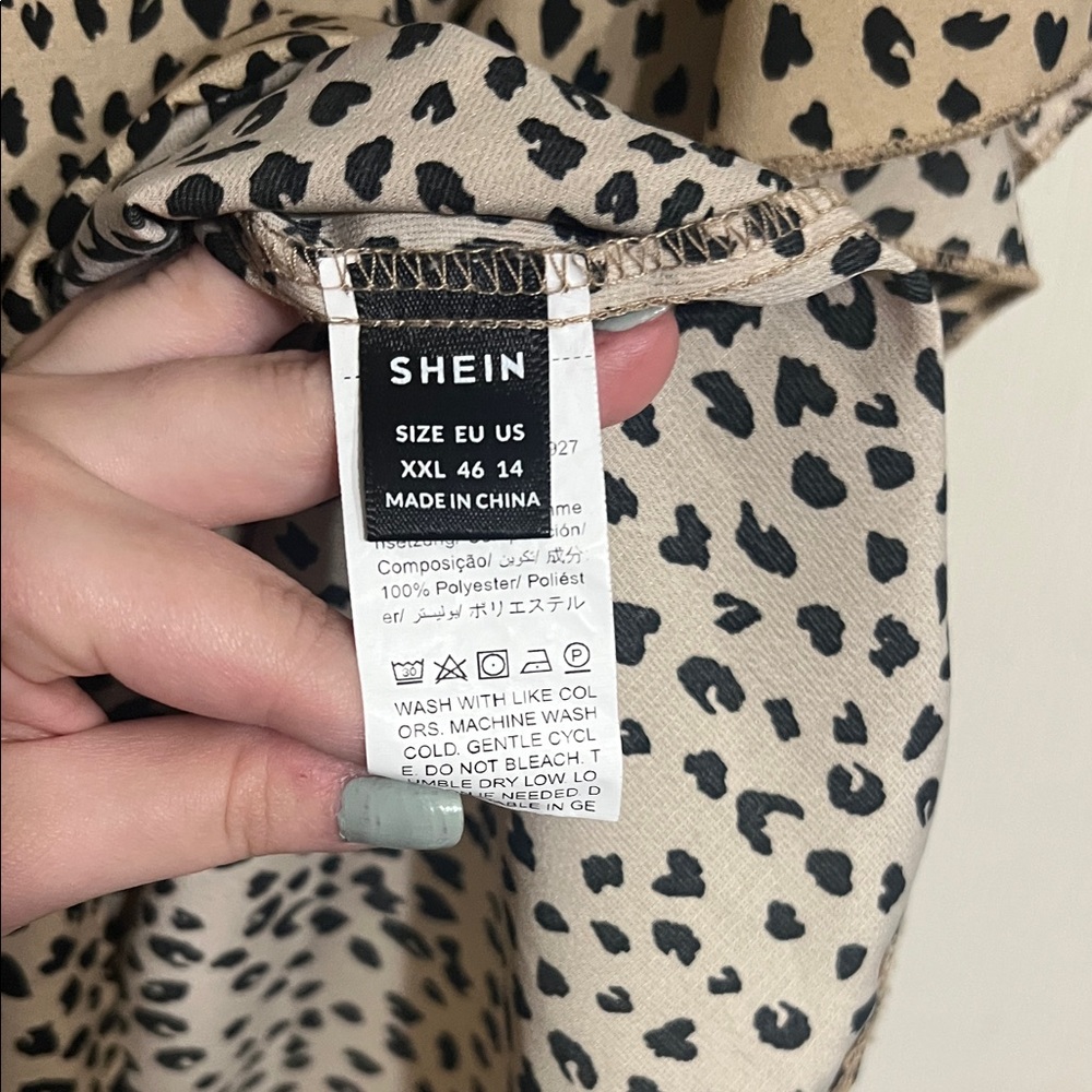 SHEIN Tan and Black Leopard Print Short Sleeve Top - Picture 2 of 4